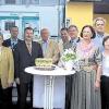 (mge)   Seit 60 Jahren besteht die Firma „Hartmann Haustechnik und Renovierung komplett“ in Poppenhausen. Aus diesem Anlass wurden Infoaktivtage im Landgasthof Goldener Stern veranstaltet. Im Bild von links: Innungsobermeister Bernd Kröckel, Josef Bock (Geschäftsführer SHK Innung), Florian Wagner von der Firma Ecopower (Blockheizkraftwerk), Bürgermeister Reinhold Stahl, Gastwirt Rudolf Stockmeyer, der Gewe-Vorsitzende Peter Stephan, Manfred Hartmann, Margarete Hartmann, Frank Hartmann (Forum Wohnenergie), sowie die Betreiber des Landgasthofes Goldener Stern, Brigitte Stark und Jürgen Zitzmann.