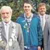 Hoch lebe der neue Schützenkönig: Jens Ziegler, Otto Klein, Stefan Müller, Günther Behr und Wilfried König (von links).