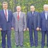 Drei neue Siebener. Mit Peter Lehrmann (Zellingen), Stefan Lamprecht (Karlburg) und Georg Gerhard (Stetten) wurden neue Feldgeschworene vereidigt. Im Bild von links: Werner Trabold (zweiter Bürgermeister aus Zellingen), Lehrmann, Kreisobmann Herbert Schneider, Lamprecht, Gerhard (Stetten) und Karlstadts Bürgermeister Paul Kruck.