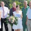 Blumen und ein Bausparvertrag für Laura Röhlinger: Die 21-Jährige aus Münnerstadt hatte beim Fahrsicherheitstraining der Landesverkehrswacht Bayern mitgemacht. Es gratulierten (von links) Martina Voll (Sparkasse Bad Kissingen), Bernd Schärig (LBS), Michael Zehe (Finanzberater Sparkasse Bad Kissingen) sowie Christian Schießer und Edgar Kast von der Kreisverkehrswacht Bad Kissingen.