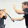Das kann sehr weh tun: Polizeibeamte üben im Zentrum für Einsatztraining der Polizei in Umkirch bei Freiburg den Umgang mit dem neuen Teleskop-Schlagstock. Das landesweite Training wurde am Mittwoch im Zentrum für Einsatztraining in Umkirch bei Freiburg erstmals vorgestellt.