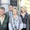 Jubilare beim Gericht: Gerhard Grübl, Josef Späth, Geschäftsleiter Georg Saffert, Birgit Geier, die Personalratsvorsitzende Monika Stula und Günter Siebenbürger, der neben Saffert und Stula dankte und gratulierte (von links) .