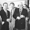 Beim großen Festakt in der Themarer Anne-Frank-Schule zum 1200-jährigen Jubiläum (von links): Klaus Hemprich, Gerbrunns damaliger Bürgermeister Hans Lorke, Landrat Thomas Müller, Ministerpräsident Bernhard Vogel und der Themarer Bürgermeister Klaus Rönick.