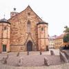 Schon einmal in Schweinfurt zu sehen: Der Steinkreis des Schweizer Künstlers Franz Baumberger war im Jahr 2000 als Teil des Skulpturenwegs „Wegzeichen“ vor der Johanniskirche installiert.