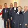 Silbernes Jubiläum: Sie feierten das 25-jährige Bestehen der evangelischen Bekenntniskirche in Rimpar (von links): Pfarrer Reinhard Fischer (Versbach- Hoffnungskirche), Diakon Franz-Ludwig Ganz, Pfarrer Martin Renger, Pfarrer Rudolf Potengowski, Dekan Dr. Günther Breitenbach, Pfarrerin Bettina Lezuo, Bürgermeister Burkard Losert, Altbürgermeister Anton Kütt.