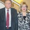Prominente Gäste in der Residence von Dapper: Nikolaus Paryla (rechts) und seine Frau Undine Brixner (links) mit Hoteldirektor Günther Wedler und dessen Frau Angela Wedler.