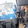 Bayern-Lok „Maxl“:  Die Hofheimerin Heidi Willner ist Taufpatin der Zugmaschine der DB-Regio Bayern. Unser Bild zeigt sie zusammen mit ihrem Sohn Maximilian und dem Wirtschaftsminister Martin Zeil bei der Taufe am Montag im Münchener Hauptbahnhof.