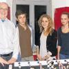 (imro)  Im Jugendzentrum wurde die Selbstverwaltung einführt. Das bedeutet, dass nun ein Team von drei Jugendlichen selbstständig für das Öffnen des JUZ zuständig ist. Thomas Fuchs, Denise Schmelz und Jana Schäfer wurden für ihre Aufgabe geschult. Danach händigte ihnen Gemeindejugendpfleger Michael Langenhorst (links) die Schlüssel aus. Weiter gibt es im JUZ Roßbrunn auch noch das „JUZ for Kids“ für Buben und Mädchen ab 8 Jahren.