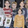 Junge Kartoffelzüchter: Der Ortsverschönerungsverein hatte zum Kartoffelwettbewerb gerufen. Nach der Ernte standen die erfolgreichsten Anbauer fest (von links hinten): Lukas Degan, Julian Schobert, Nico Balling, Rebecca Schobert sowie Lena Matthaei. Vorne: Felicia Schobert und Amelie Güra.