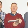 Herausragender Einsatz: (von links) Xenia Scherf,  die Vorsitzende des Fördervereins, Geschäftsführer Christoph Purrucker und Jürgen Kraft (rechts), Vorsitzender des Trägervereins, zeichnen Wolf Möhl aus.