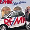 (sp)   Remax, das nach eigenen Angaben größte Immobiliennetzwerk weltweit, hat ein Büro in der Rückertstraße 10 eröffnet. Inhaberin ist die Immobilienfachmaklerin Viola Schmidt, die über jahrelange Erfahrung in der Branche verfügt. Sie kann auf über eine Million Immobilien zum Mieten, Kauf oder Verkauf in 67 Ländern zugreifen: von der Kleinwohnung über das Ein- oder Mehrfamilienwohnhaus bis hin zum exklusiven Objekt, sei es im Raum Schweinfurt, in ganz Deutschland oder im Ausland. Als Zusatzdienstleistung bietet Remax seinen Kunden eine Verkaufswertberechnung an. Auf Wunsch kann die Immobilie im Innenbereich aufgewertet werden, um den Verkaufswert zu erhöhen. Vermieter erhalten zudem eine kostenlose Immobilien-Vermarktung. Alle Remax-Makler, erklärt Viola Schmidt, arbeiteten nach dem „code of ethic“, der dem Kunden vergleichbare Dienstleistungsrichtlinien garantiert.