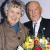 Verabschiedet und geehrt: Das Ehepaar Irene und Roland Boländer.