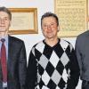 Auszeichnung: Vorsitzender Wolfgang Mauer (links) und sein Stellvertreter Manfred Dietz (rechts) ehrten Uwe Hochbrückner für 25-jährige Mitgliedschaft im Reit- und Fahrverein Großbardorf.