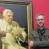 Erst der Papst, dann Dettelbach: Michael Triegel vor seinem Porträt von Papst Benedikt. Das nächste großer Projekt des Leipziger Malers ist das Altarbild für die katholische Stadtpfarrkirche St. Augustinus Dettelbach.