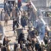 Ein Hauch von Hollywood: Zahlreiche Würzburger spielten im September 2010 bei den Dreharbeiten zu „Die drei Musketiere“ als Statisten mit. Unser Foto entstand auf der Alten Mainbrücke in Würzburg.