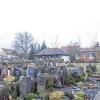 Friedhofsanierung: Die Friedhofsanierung in Brendlorenzen beginnt heuer mit der Anlage von Grabkammern und Urnengräbern in dem noch nicht belegten neuen Teil des Friedhofs.