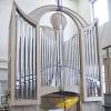 Eine Augenweide für das Ohr: Ein Blick auf das Instrument, wie es im Kirchenraum von Namyangju in Korea stehen wird. Der Abschluss des Gehäuses, eine Scheibe, verweist auf den runden Kirchenraum.