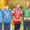 Siegerehrung U-14: Der Zweitplatzierte Julian Klein (Karlstadt), Sieger Marco Endres (Fidelio Mainfranken) und der Drittplatzierte Yannik Haaf (Marktbreit) sowie die Zweitplatzierte Theresa Striffler (Marktbreit), Siegerin Christina Klein (Karlstadt) und die Drittplatzierte Jana Müller aus Marktbreit (von links).