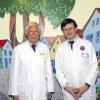 Teamwork: Prof. Christian Speer, Direktor der Universitäts-Kinderklinik (links) und Prof. Hans-Michael Straßburg, der Ärztliche Leiter des Frühdiagnosezentrums.