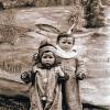 Kleine Clowns: Kinderfasching 1951 in Gochsheim. Ein Bild von Helga Schulz.