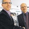 Erfolgreiche regionale Partnerschaft: Unternehmer Christian Trips (links) und Norbert Brenner, Chef der Siemens-Niederlassung Würzburg.