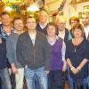 Abschied: Der neue Vorstand der Fußball- Abteilung des ASV Rimpar ehrte den scheidenden Abteilungsleiter (von links): Georg Beller, Sebastian Polreich, Ulrike Krätzer, Wolfgang Endres, Jürgen Christ, Peter Fischer, Bernd Büttner, Bernhard Eberwein, Petra Arnold, Emil Keidel, Isolde Sträßer, Claudia Senger, Mario Page, Bernd Jung, Uli Esly und Peter Sträßer.