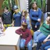 Schulspielgruppe: Für das Stück „Ich habe nichts getan“ von Brigitte Wilhelmy proben derzeit in der Röttinger Mittelschule die Darstellerinnen mit Karin Lorenz (links).