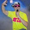 Preiswürdig: Daniel Eyring von der Partyband Surprise bei einem Auftritt.