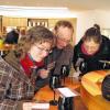 Weinaroma-Welt entdecken: Stark frequentiert war beim Tag der „Offenen Tür“ bei der Divino in Nordheim die Aromatheke.