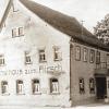 Damals: Das Gasthaus „Zum Hirsch“ im Mai 1962. Sechs Jahre später musste das Haus aus dem Jahr 1714 einem Neubau weichen.