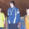 Goldmedaille um den Hals: Der Großbardorfer Kegler Pascal Schneider (Mitte, SKV Bad Neustadt) ist bayerischer Meister der U 18. Er setzte sich vor Andreas Bayer (links) und Thomas Müller durch.