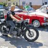 Ein billig zu unterhaltendes Motorrad ist die russische M 72, der BMW R 71 nachgebaut.