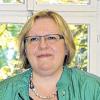 Höchste Auszeichnung: Renate Weigel-Groß bekam für ihre Verdienste um den Sozialpsychiatrischen Dienst das Kronenkreuz in Gold der Diakonie. Foto: nerche-wolf