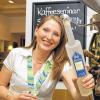 Sandra Gößwein aus Thüngersheim präsentiert ihr Gesellenstück, einen Espressogeist.