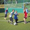 Mit vollem Einsatz: Mädchen können genauso Fußball spielen wie Jungs. Acht junge Damen haben dies bei einem Schnuppertraining beim TSV Frickenhausen ohne Zweifel gezeigt.