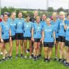 (kab)   In einem spannenden Endspiel hat sich beim Marktgemeindepokal der Frauen die Mannschaft des TSV 1920 Ettleben gegen den TSV Eßleben durchgesetzt. Und zwar nach der Verlängerung. Nachdem es zu 0:0 stand, entschied das 4-Meter-Werfen, an dessen Ende Ettleben mit 2:1 Körben die Partie dann doch für sich entschieden hatte. Im Bild die siegreichen Spielerinnen mit ihrem Trainer (von links): Frank Dittmar, Kerstin Förster, Nina Füßer, Katrin Füller, Linda Pfister, Simone Klenkert, Susi Dereser,  Kerstin Hauck, Maria Kraus, Steffi Keller, Nadine Kräger und Carina Hart.