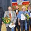 Bei der Vertreterversammlung der Raiffeisen-Volksbank Ebern wurden langjährige Mitglieder geehrt: (von links) Vorstandsmitglied Christian Senff, Adolf Höhn (Ermershausen, seit 55 Jahren Mitglied), Vorstandsmitglied Norbert Knorr, Paul Drauschke (Itzgrund, 58 Jahre Mitglied), Aufsichtsratsvorsitzender Herbert Stang und Max Lissek (Seßlach, 57 Jahre Mitglied).