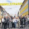 Deutlicher Hinweis: Hier gibt es viele Geschäfte, soll das neue Leuchtschild in der Semmelstraße signalisieren.