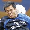 Augen zu: Andreas Ganzinger muss monatelang auf Fußballspielen verzichten.