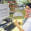 Online-Service erweitert: Die Bibliothek Höchberg hat jetzt auch das „Munzinger Wissensarchiv“ im Angebot, getestet von Jutta Gersitz aus dem Höchberger Rathaus.