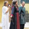 Heiligenlegende auf der Passionsspielbühne: Aus dem Musical "Elisabeth - Legende einer Heiligen" sangen bei der Musical Gala auf der Sömmersdorfer Freilichtbühne (von links) Franziska Fasel, Ursula Friedrich und Eberhard Fasel.