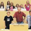 Im Plenarsaal: Mit dem Abgeordneten Günther Felbinger erkundeten Ferienspaßkinder aus Gemünden den Bayerischen Landtag in München.