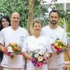 Künftige Leitungskräfte: Die Stationsleitungen Notburga Hartung und Susanne Marpoder-Barthelmes (links) sowie Pflegedienstleitung Sabine Wenzel-Geier (rechts) gratulieren Jens Müller, Marion Raithel und Dirk Wegener zur bestandenen Weiterbildung.