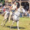 Wilde Squaw: Indianer-Show und Westernreiten gehören zu den Attraktionen beim Countryfest in Nassig Forest am kommenden Wochenende, wie unser Bild aus dem Vorjahr zeigt.