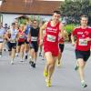 Auf und davon: Von Beginn an setzte sich im Hauptlauf das Duo Wolfgang Müller (links) und Julius Helm an die Spitze des Feldes.