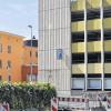 Ärger: Wie das Parkhaus überragt ein am gleichen Standort geplantes Studentenwohnheim die Villa Rosa. Weil Studenten in den Gefängnishof schauen können, sieht die Leitung die „Funktionsfähigkeit der Justizvollzugsanstalt“ beinträchtig. Lösung soll eine Sichtmauer sein.