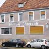Suche nach einem Käufer: Die von einem Gutachter als recht marode eingestufte „Jägerruh“ in Hausen soll am 11. Oktober zwangsversteigert werden.