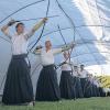 Kyudo: Perfekte Kombination aus Kraft, Konzentration und Körperbeherrschung.