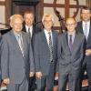 Beim Festakt zum 100-Jährigen der Eisenbahner-Baugenossenschaft Schweinfurt (EBG): Von links: Wolfgang Heck (Arbeitsgemeinschaft der unterfränkischen Wohnungsunternehmen), Vorstand Günter Romeis, Xaver Kroner (Verband bayerischer Wohnungsunternehmen), Vorstand Klaus Lorch, Aufsichtsratsvorsitzender Gotthard Gessner, Josef Vogel (Arge Eisenbahner-Wohnungsbaugenossenschaften), OB Sebastien Remelé.