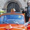Verliebt! Verlobt! Verheiratet!: Mit dem Fiat-Oldtimer ging es für Thilo und Heike Heinkel hinein ins Ehe-Glück.